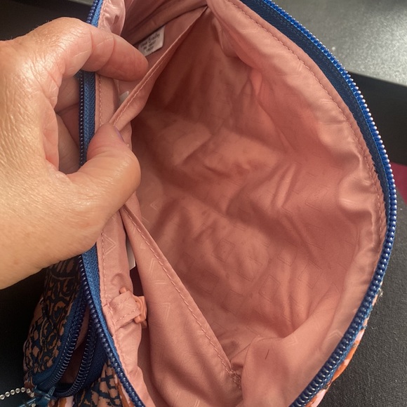 💙💗VERA BRADLEY Ultralight RFID Water Repellent Belt Bag, “Fern Paisley” - Picture 6 of 8